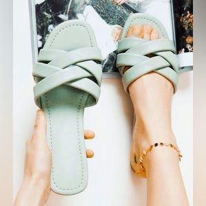 Stylish casual flats